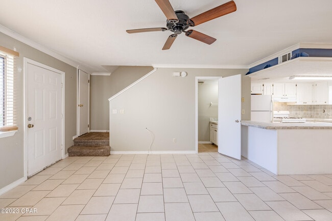 Building Photo - 191 White Sandy Dr