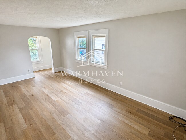 Building Photo - 2137 12th St SW