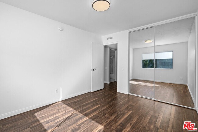 Building Photo - 6225 Shoup Ave