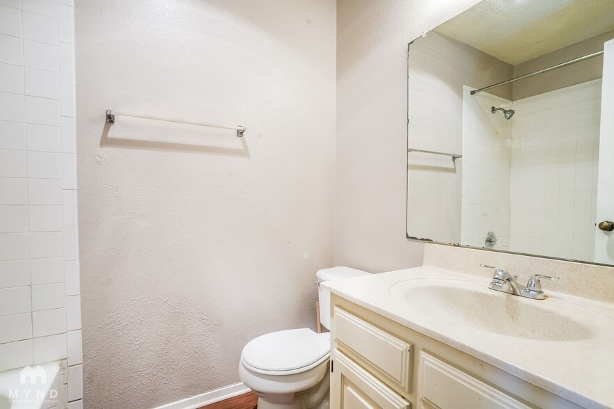 Building Photo - 12800 Tomanet Trail