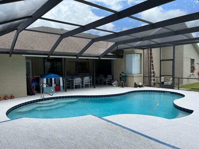 Building Photo - Annual Rental