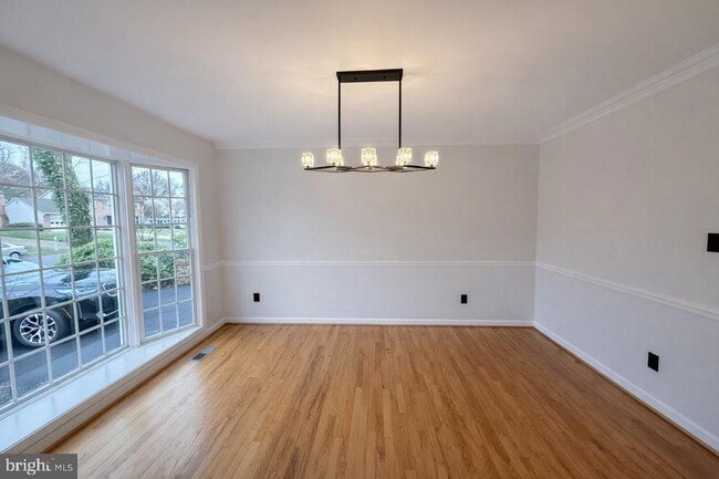 Building Photo - 1744 Lockerbie Ln