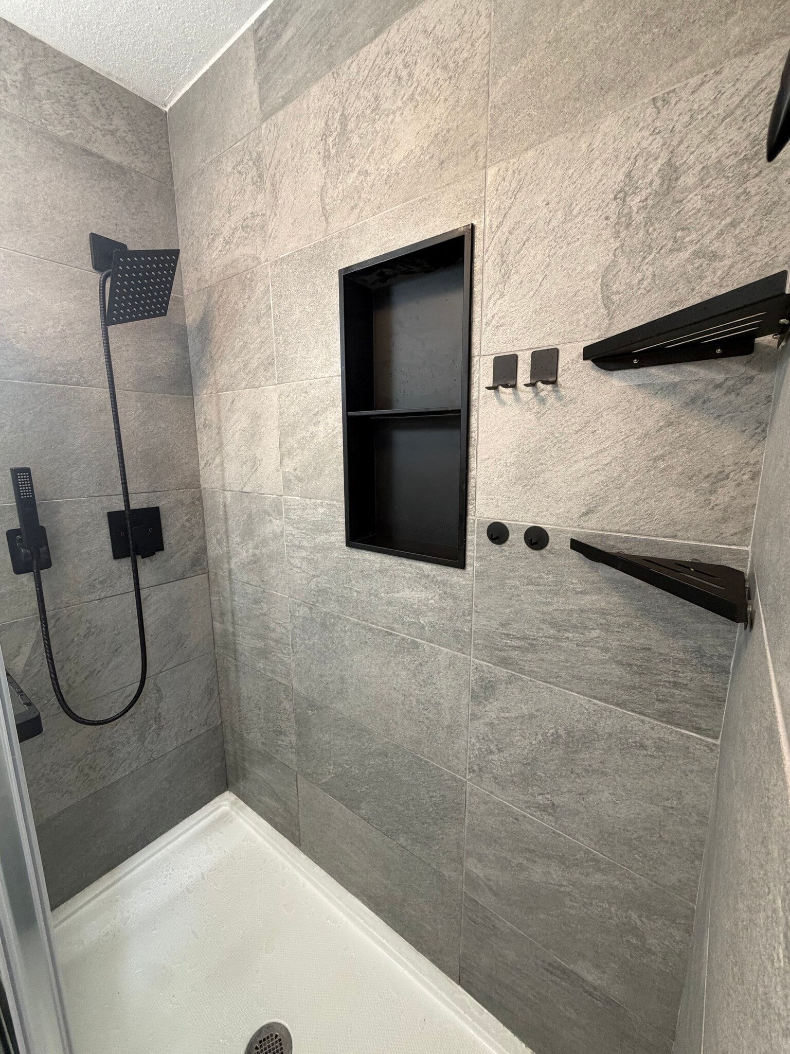 Building Photo - 2207 Fairfield Ave