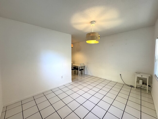 Building Photo - 2821 Kilgore St