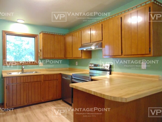 Building Photo - 2353 Remington Rd
