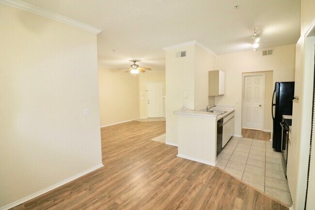 Building Photo - 2632 Robert Trent Jones Dr