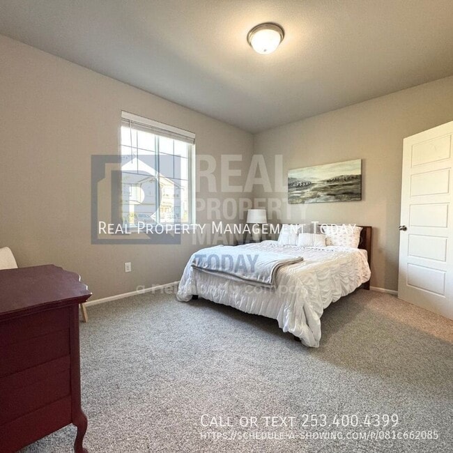 Building Photo - 3114 14th Ave NW