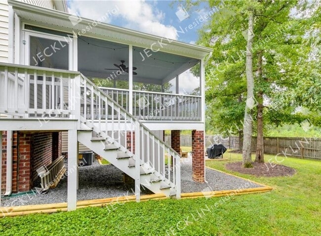 Building Photo - 2628 Hillgate Ct