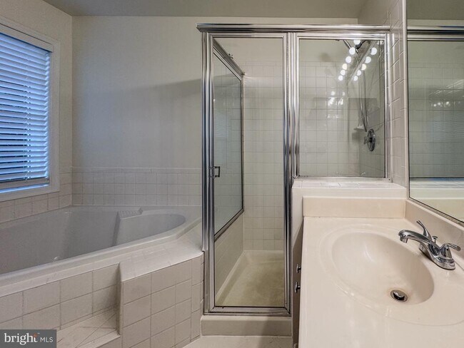 Building Photo - 13573 Gelding Pl