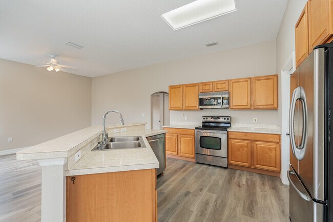 Building Photo - 328 Hammonton St SW
