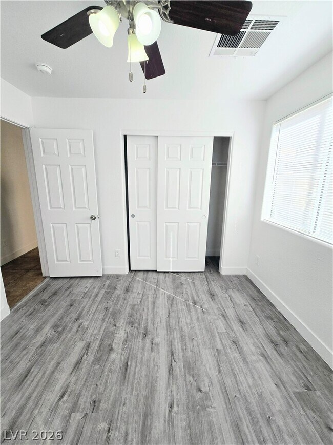 Building Photo - 7858 Warwickshire Way