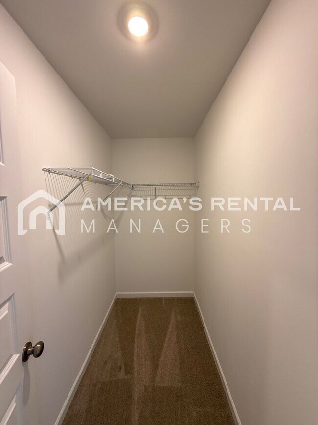 Building Photo - Home in Lincoln, AL for Rent! Available to View Now!