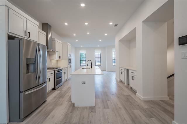 Building Photo - 4808 San Jacinto St