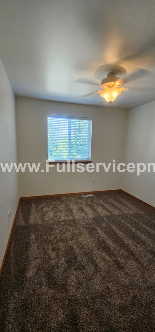 Building Photo - 22607 SE 287th Pl