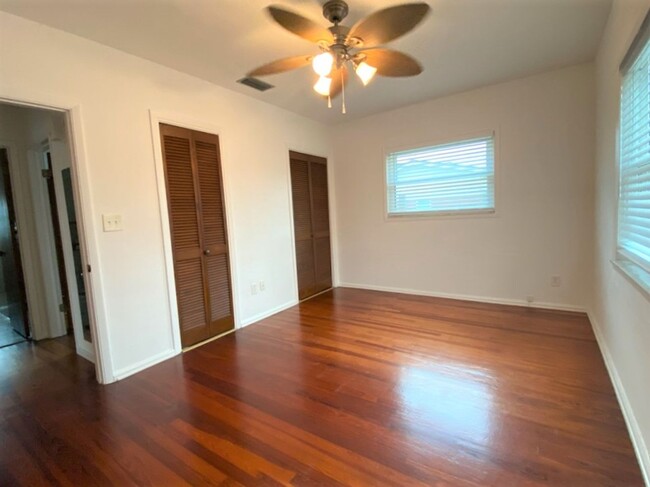 Building Photo - Beautiful Beachside 2 Bedroom Home!