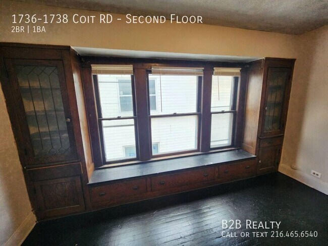 Building Photo - 1736-1738 Coit RD-Second Floor