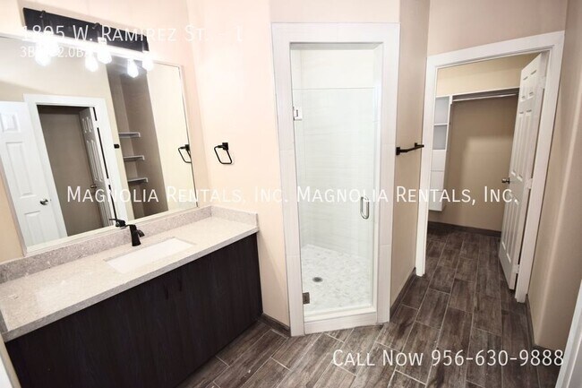 Building Photo - 1805 Ramirez St