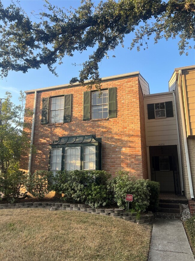 Building Photo - 14370 Misty Meadow Ln