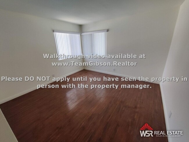Building Photo - 1 Bedroom / 1 Bathroom Condo W/ garage