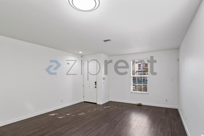 Building Photo - 2960 Stallion Way