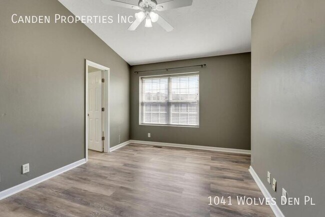 Building Photo - 1041 Wolves Den Pl
