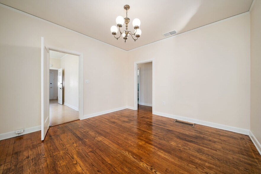 Building Photo - 59 Chorro St