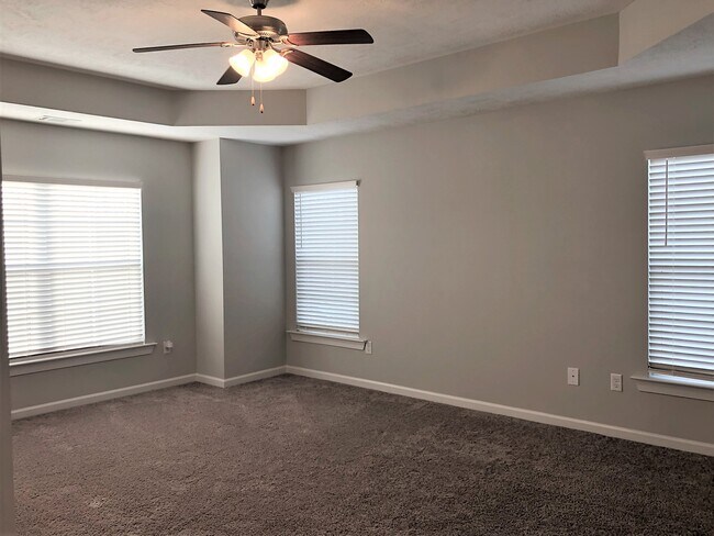 Building Photo - 902 Chesford Dr