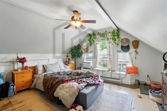 Building Photo - 2319 Victor St