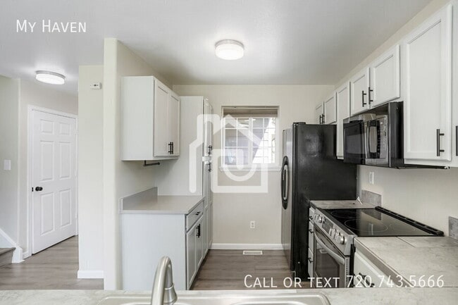 Building Photo - 4587 Cornish Way