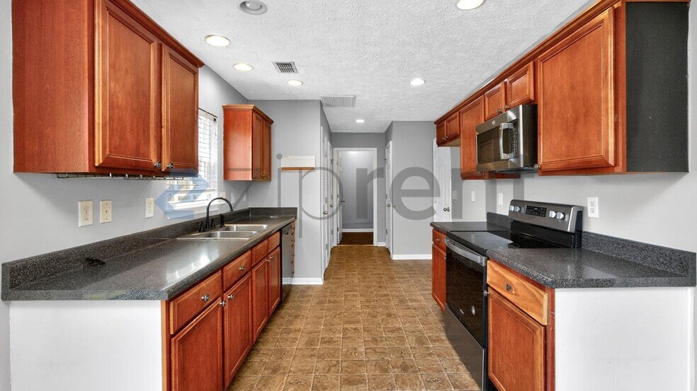 Building Photo - 4041 Sequoia Trail