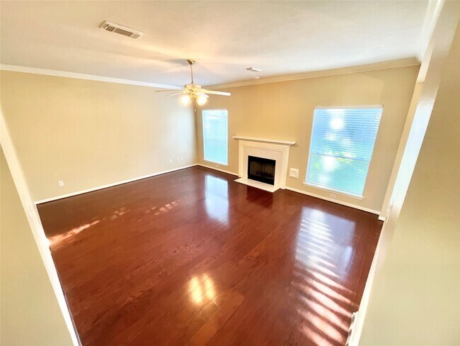 Building Photo - 17607 W Copper Lakes Dr