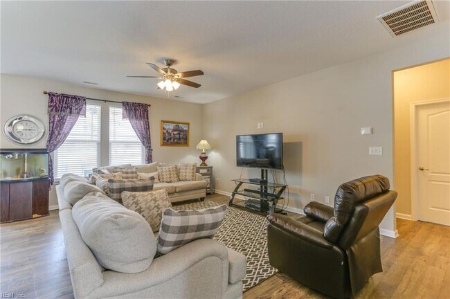Building Photo - 4061 Ravine Gap Dr