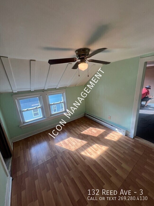 Building Photo - 132 Reed St