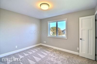 Building Photo - 4225 Timberline Dr S