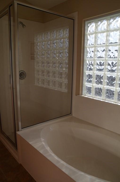 Building Photo - 11201 Dodge Cattle Dr