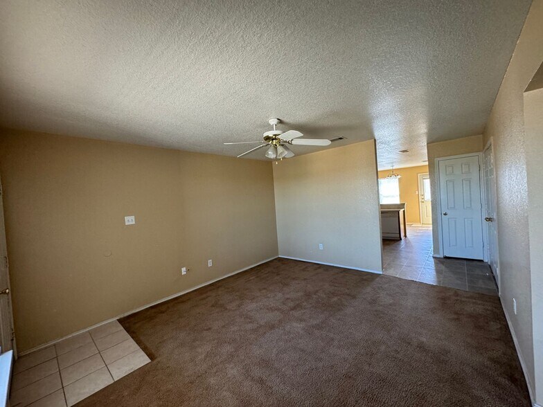Building Photo - 3203 Toledo Dr