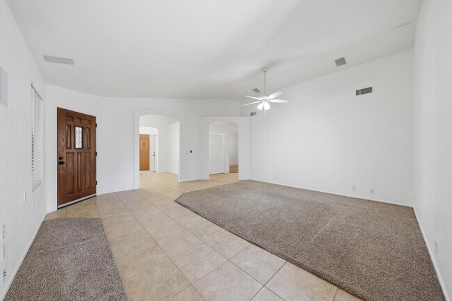 Building Photo - 18837 N 43rd Pl