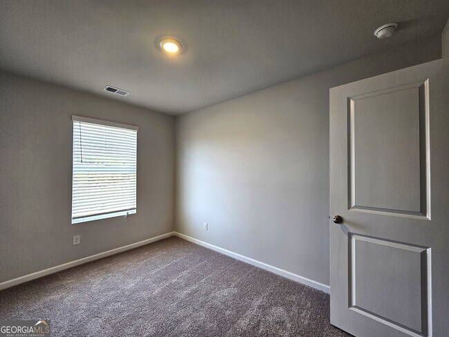 Building Photo - 338 Lanier Cir