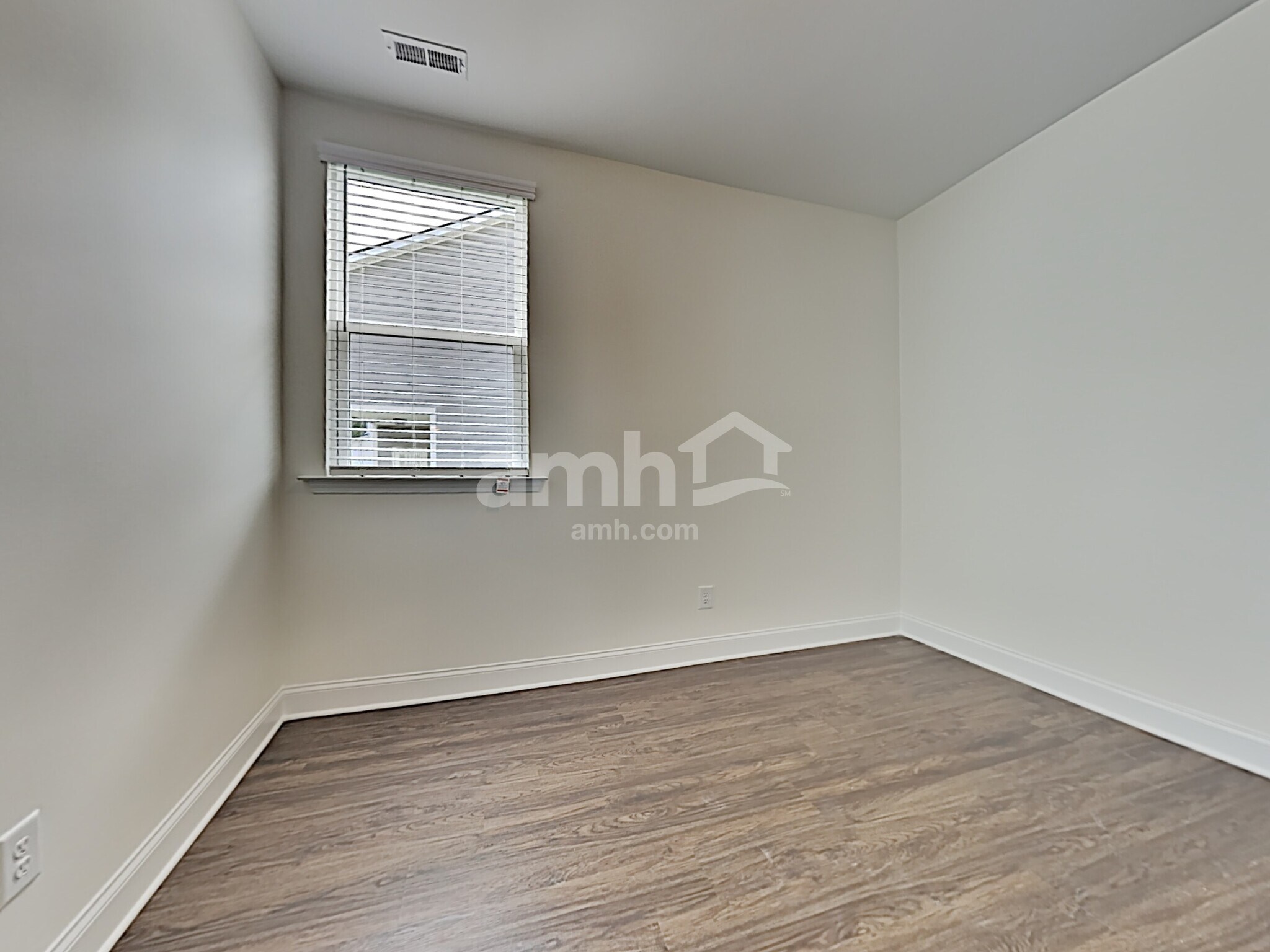 Building Photo - 109 Pullen Dr