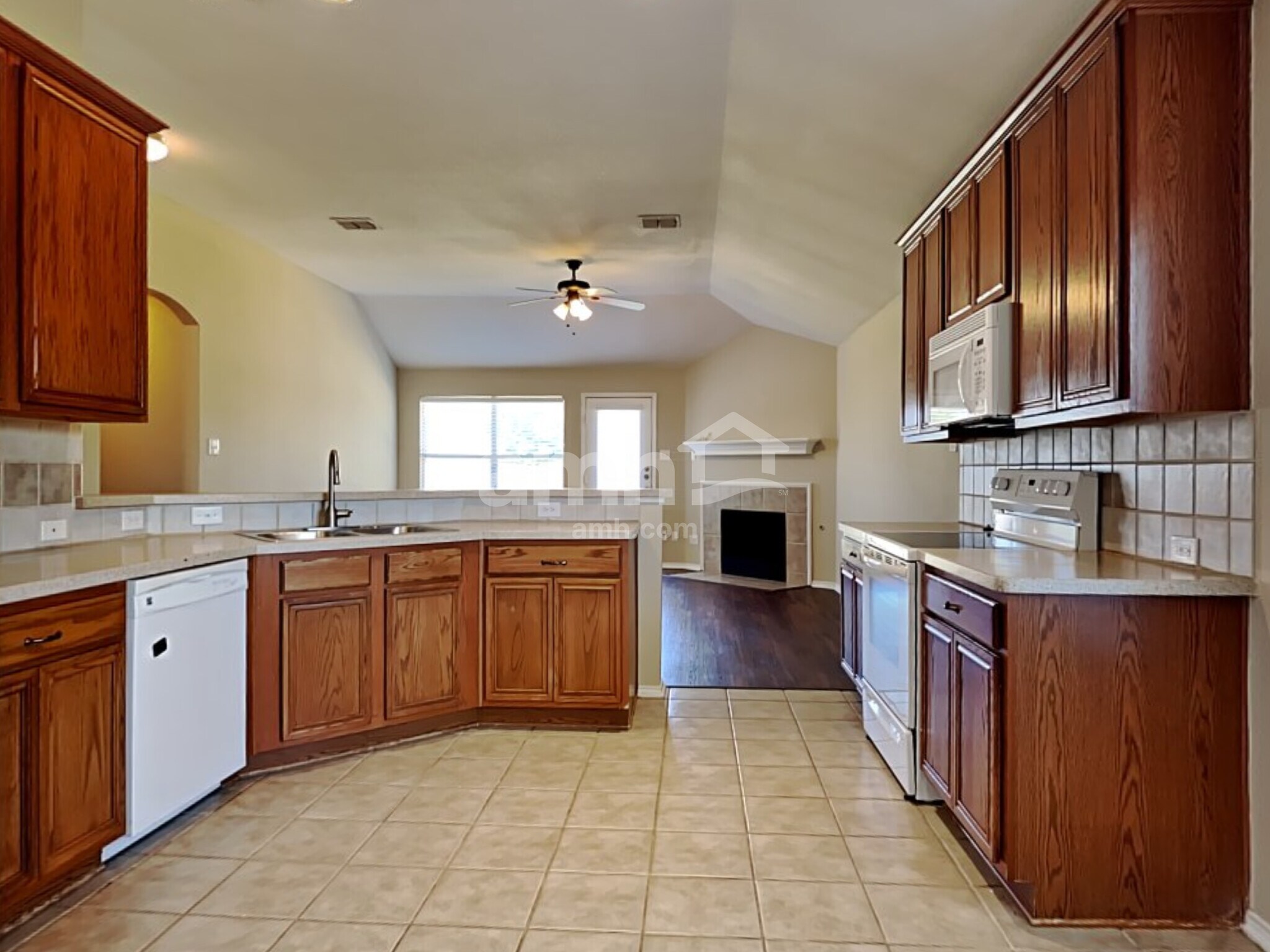 Building Photo - 14149 Filly St