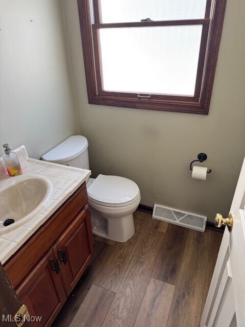 Building Photo - 38870 Courtland Dr