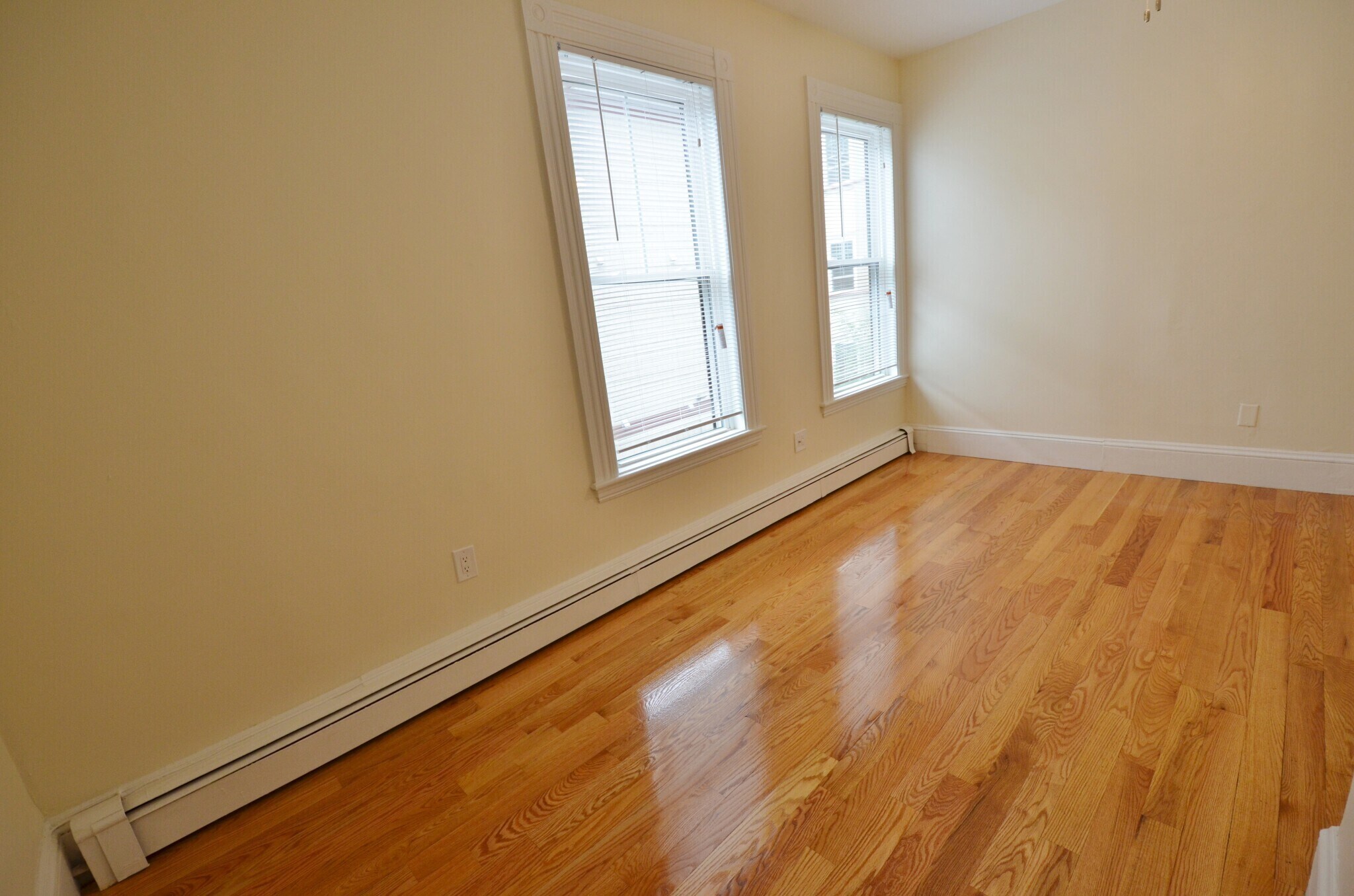 Building Photo - 33 Brookline St