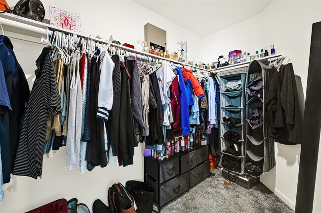 Building Photo - 5238 Tall Tower St