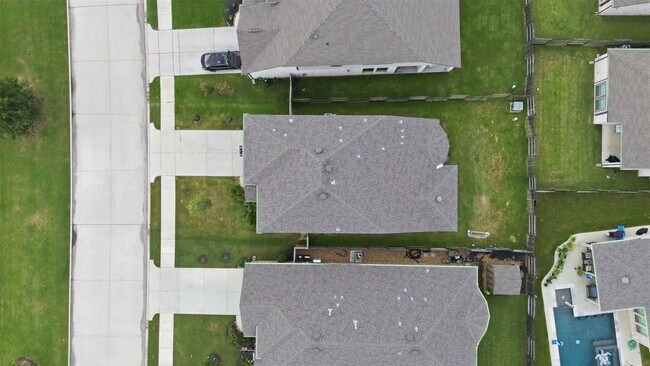 Building Photo - 7315 Buckthorn Holw Trl