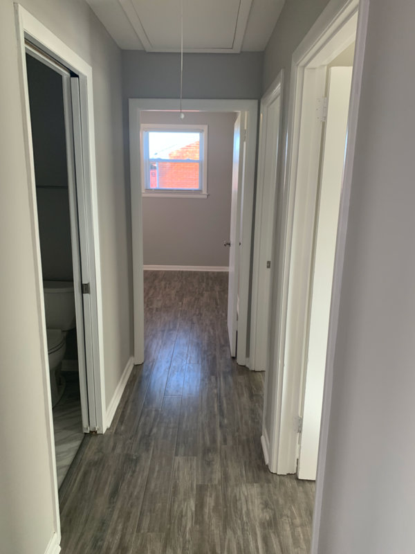 Building Photo - 317 Bonnaridge Dr