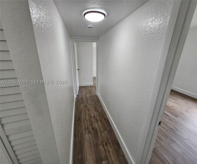 Building Photo - 450 NW 84th St