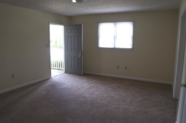 Building Photo - 170 Park Ridge Dr
