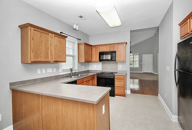 Building Photo - 6705 E Douglas Park Dr