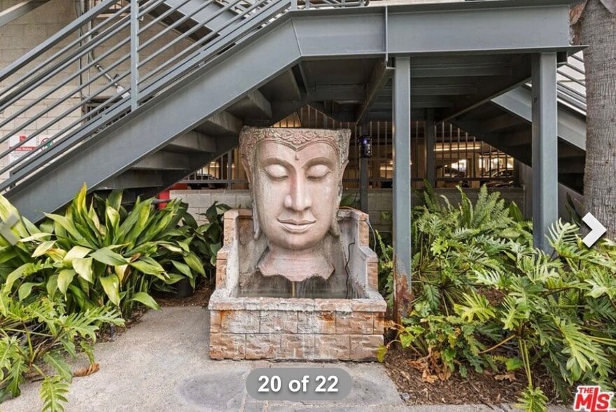 Building Photo - 420 S San Pedro St