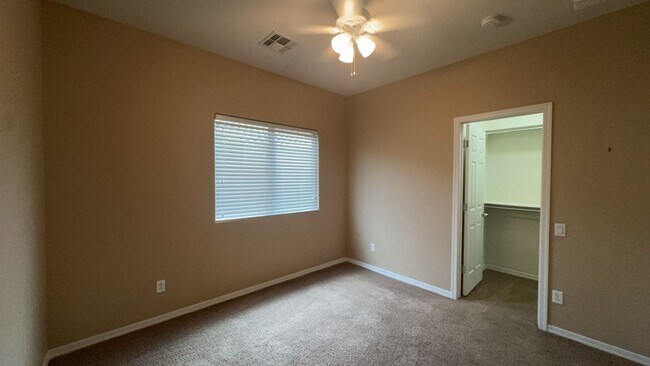 Building Photo - 10838 E Sonrisa Ave